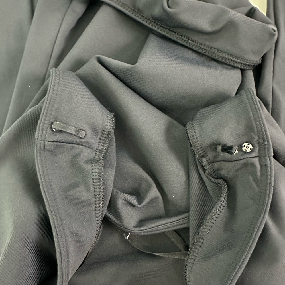 Aritzia Babaton Black Long Sleeve Bodysuit with Square Neckline Size 2XS (XXS) - Picture 12 of 16